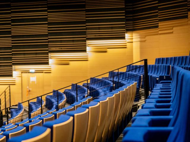 Sièges de l'auditorium du Centre De Congres