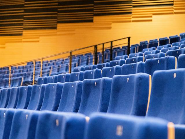 Sièges de l'auditorium du Centre De Congres